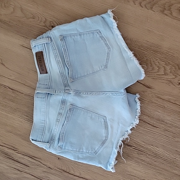Meritage (stitch fix) stretch denim shorts - Picture 3 of 3